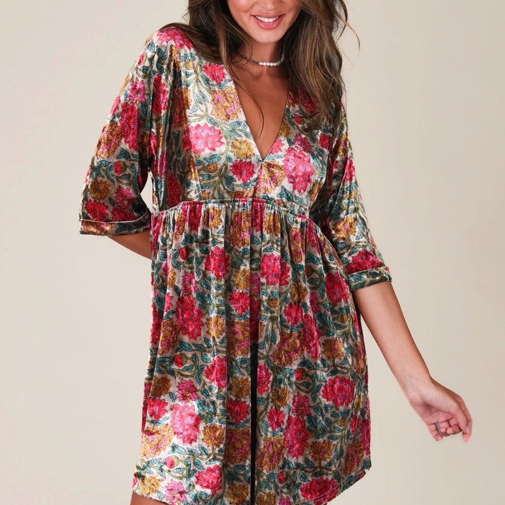 Natural Life Stella v-neck velvet mini dress in Lush Zinnias XS